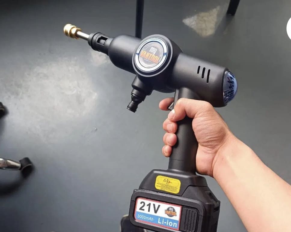 Cordless electric pressure washer gun.